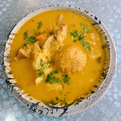 Caldo de bola.