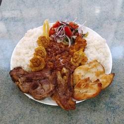 Menestra (Alubia roja) 3 carnes.